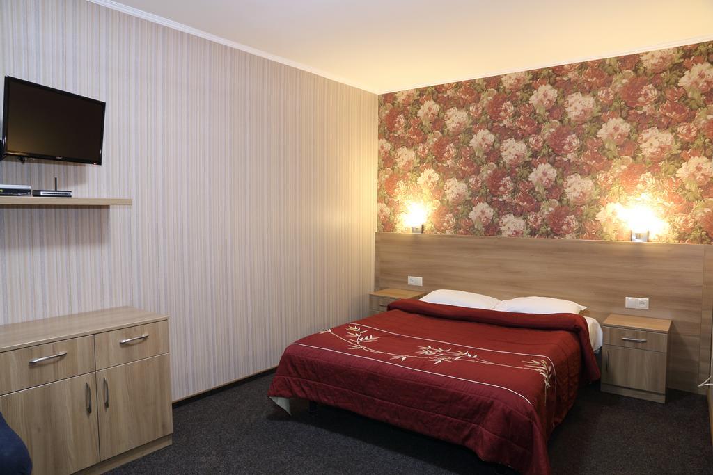 Ukrainian Hotel Service Apartments Kiev Exterior foto