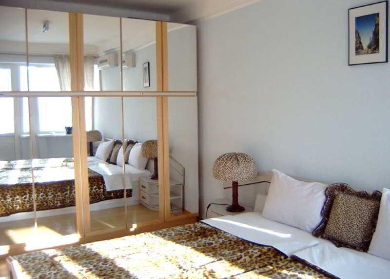 Ukrainian Hotel Service Apartments Kiev Exterior foto