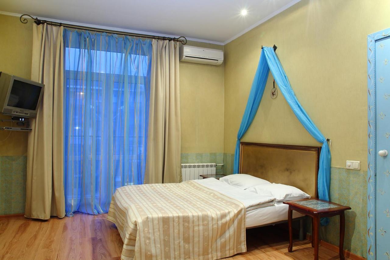 Ukrainian Hotel Service Apartments Kiev Exterior foto